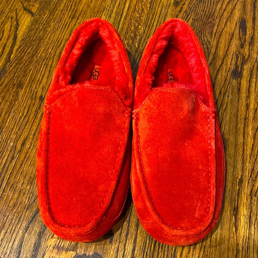 Brand new UGG Men's Ascot Slipper Authentic Style 1101110 Samba Red 11